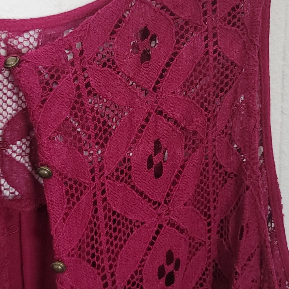 Top - Picture 3 of 5